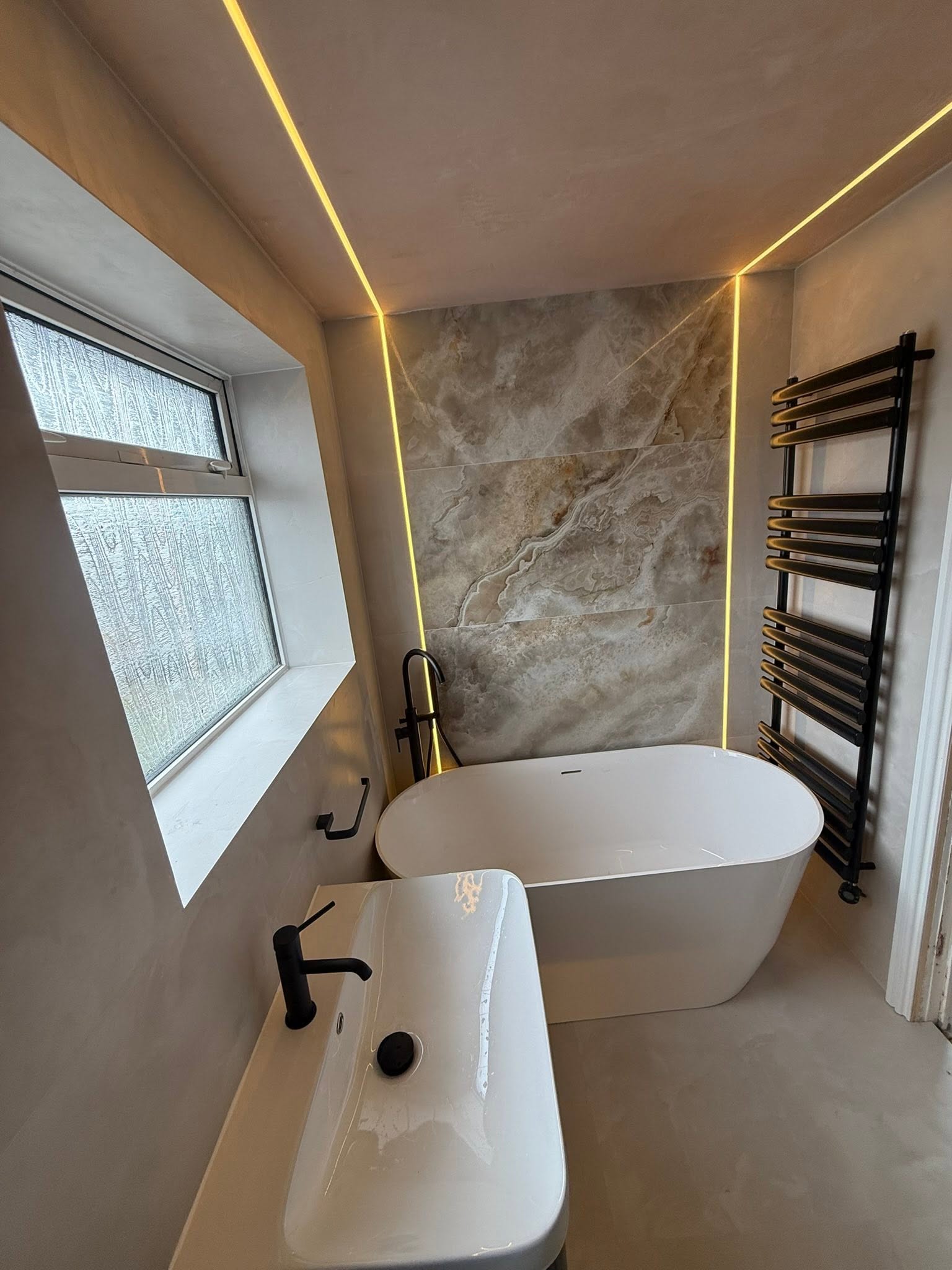 Luxury Bathroom Fitting in Blackpool: What’s Really Involved in a High-End Renovation